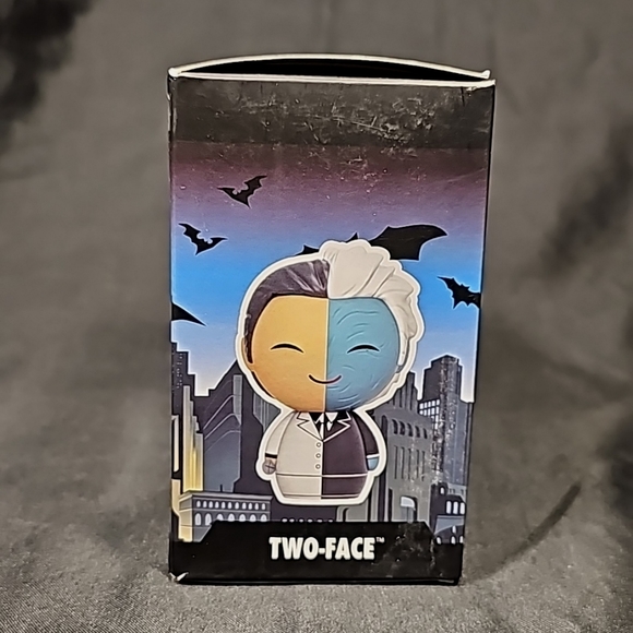 Funko Dorbz 228 Two-Face Batman Animated Series Walmart Black Friday Exclusive - Picture 2 of 4
